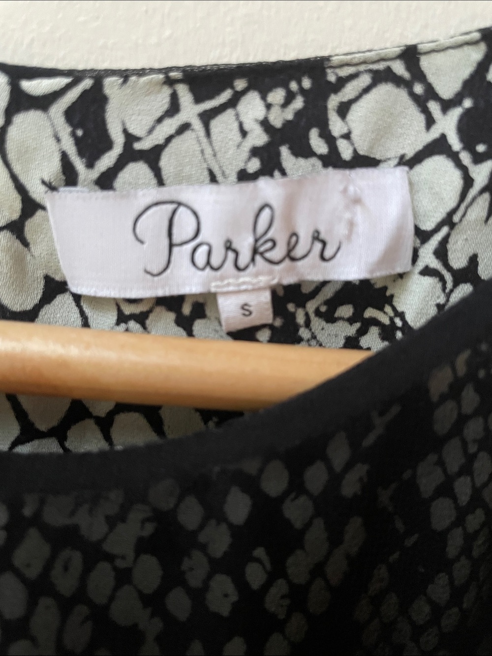 Parker 100% Silk Black and White Snake-Print Layered Camisole - Picture 3 of 6